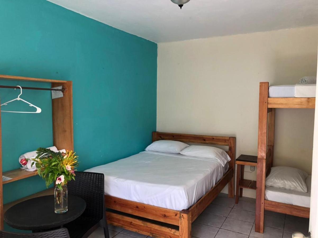 Sunshine Hotel Литтл-Корн-Айленд Экстерьер фото